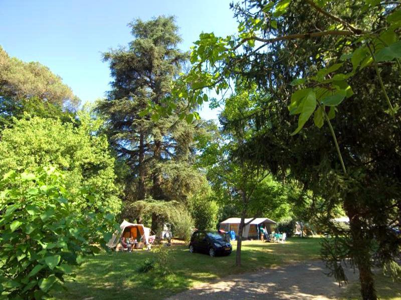Camping Et Hotel Chateau Du Haget Montesquiou Eksteriør bilde